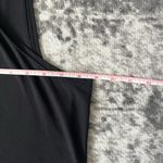 Vuori  Energy Twist Back Tank Top Photo 4