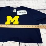 Zoozatz NWT  Womens Medium Crop Top T Shirt Short Sleeves Navy Blue w Yellow Logo Photo 2