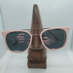 Prive Revaux Polarized The Aussie Limited Edition Pink Sunglasses & Case Photo 2