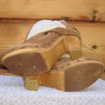 Nine West Vintage womens 5 Brown Heeled Clogs Photo 4