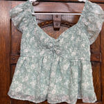 ThirtyOne Boutique Thirty/ Thirty Medium Green Floral top  Photo 0