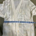 Unique Vintage Vintage Barbizon Satin Floral Robe Photo 8