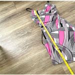 Have pink black and white sleeveless dress Photo 11