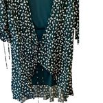 Dee Elle Dee Elly Cover-Up‎ Photo 2