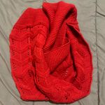 Red Camel infinity scarf Photo 1