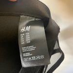 H&M Bra 32B Black Lace Lined Padded Feminine Wireless Feminine Intimates Modern Photo 2