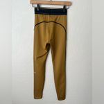 Alo Yoga High-Waist Airlift Leggings Golden small Photo 7