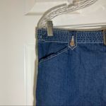 White Stag NWT  Medium Wash Relaxed Fit Capris size 8 Photo 3