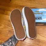 Vans  X Simpsons itchy and scratchy era style sneaker Photo 2