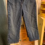 Levi's 👖👖👖BOGOHO 👖👖👖Levi’s Denim Capris Photo 6