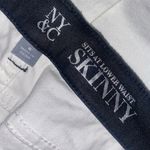 New York & Co. Skinny Jeans in White w/ Black Tuxedo Stripe - size 6 Photo 2
