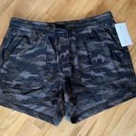 Athleta  Camo Farallon Pull On Shorts - NWT Photo 4