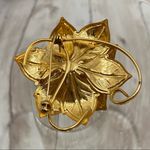 Vintage Unsigned 3D Flower Brooch Photo 9
