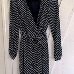 Elizabeth McKay Blue and White Chevron Silk Wrap Dress Size 0 Photo 0