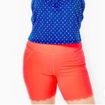 Lilly Pulitzer WEEKENDER HIGH RISE SPICY CORAL PINK LUXLETIC SCALLOPED S… Photo 0