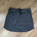 Athleta Downplay Skirt Heather Grey Knit Drawstring Mini Activewear ~ Size S Photo 7
