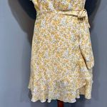 Trixxi Yellow & white cottagecore, puff-sleeve wrap-dress mini, Ruffle bottom, size XL Photo 2