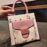 Coach Mini Pepper Crossbody With Heart Petal Print c7599 Photo 0