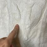 Joie  Leslie on porcelain Embroidered cotton linen Shorts in Size 2 Photo 2