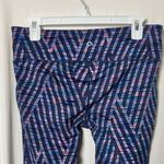 GapFit gFast Pink Multi Stripe Spacedye Jacquard Capri Size Medium Photo 6