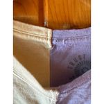 Two Tone Split T Photo 3