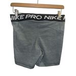 Nike ✨ Pro 365 5" Grey & Black Sz Medium Shorts✨ Photo 4
