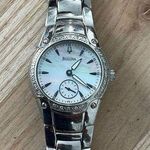 Bulova Diamonds Ladies Watch Pearl Dial Stainless Bracelet Blue Markers 96R55 Photo 7