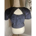 Unbranded XL crop top for gym or workout. Photo 2