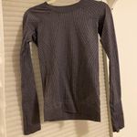 Lululemon Long Sleeve Shirt Photo 0