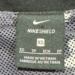 Nike  Shield Women's Golf Jacket Style# AV3702-010 Black Size XS‎ Photo 4