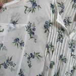 Torrid  Blueberry White Crinkle Chiffon Sheer Pintuck Tank 00 M/L NWT Photo 4