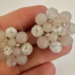 Clear vintage cluster beaded clip on earrings Photo 0
