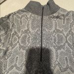 Varley  workout top Photo 4