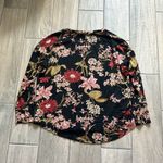 Well Worn  floral top Photo 3