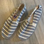 NWT blue striped slip on shoes size 8.5 Photo 0