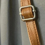 Bueno  SHOULDER/CROSSBODY PURSE CARAMEL BROWN MUTIL POCKETS ADJUSTABLE STRAP Photo 4