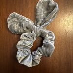 Boutique Velvet Knotted Srunchie Set Photo 1