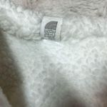 The North Face Women’s Winter Hat W/Tie and Pom Pom OS-EUC Photo 4