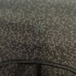 Athleta FINAL PRICE Ultimate Stash Pocket Embossed 7/8 Tight Photo 1