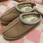 UGG  Tazz Platform Photo 1