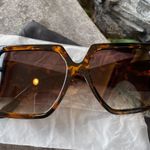 Feisedy Retro Square Tortoiseshell Print Sunglasses Multi Photo 0