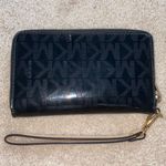 Michael Kors Micheal Kors Logo Wallet Photo 3