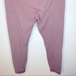 Lululemon  Lavender‎ Leggings Size 8 Photo 5