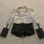 Amur  white and gray Nancy Wool Button Down top. Size Medium Photo 6