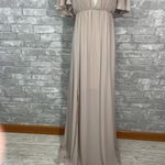 Show Me Your Mumu Cream Faye
Flutter Sleeve Maxi Dress Photo 2