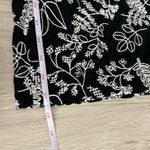 ZARA Blogger Favorite Black and White Embroidered Floral Straight Leg Pants | S Photo 11