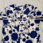 C&E  winter floral tunic blouse with quarter length sleeves. Photo 6