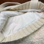 SWEATER TOTE SHOULDER BAG FEELS LIKE A SWEATER AND IT IS LINED BRAND NEW White Photo 2