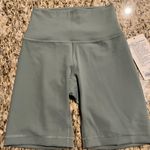 Lululemon NWT  Wunder Train Contour Fit High-Rise Short 8" - Misty Glade Photo 0