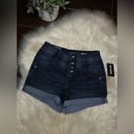 Blackheart  Indigo V stitch button fly denim shorts sz 3 Photo 1